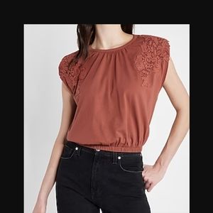 Express Strong Shoulder Lace Crop Top